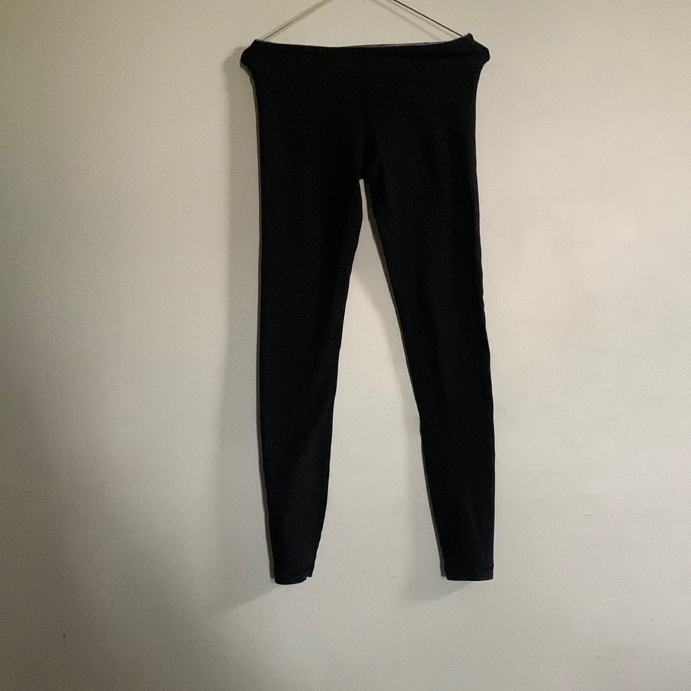 Lululemon Leggings Black Woman's Size 4 Small Adult Yoga Gym Pants Activewear